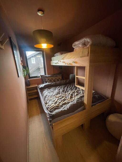 Inn/out - 4-room W/3 Bedroom Apartment